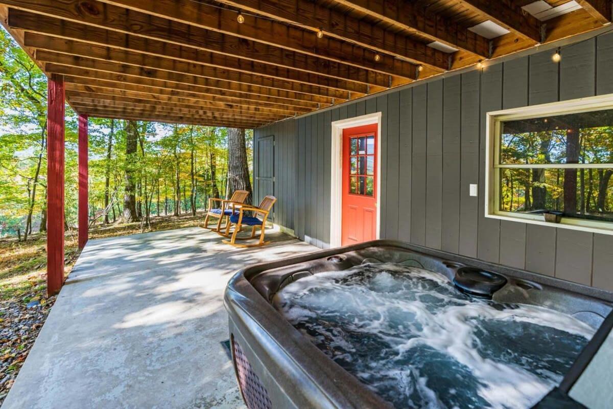 Hot Tub, Large Deck, Wifi, Fire Pit At Chalet Cabin Morton Grove Eksteriør bilde